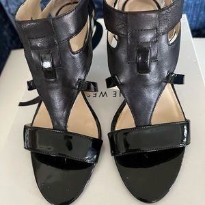 Nine West Black shoes, 6M, 2.5” heel. box. Worn once. Zipper back.